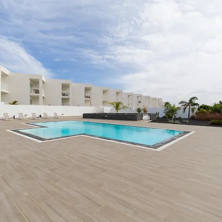 Homeforguest Sunset Senator With Pool And Terrace In *