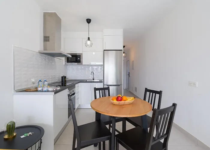 Homeforguest Sunset Senator With Pool And Terrace In *