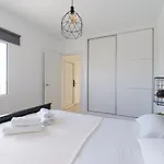 Homeforguest Sunset Senator With Pool And Terrace In Apartamento