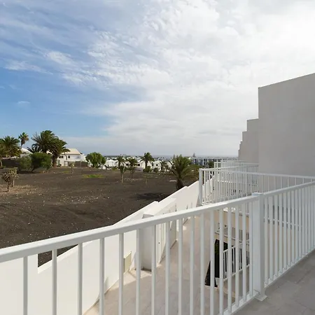 Homeforguest Sunset Senator With Pool And Terrace In Apartamento