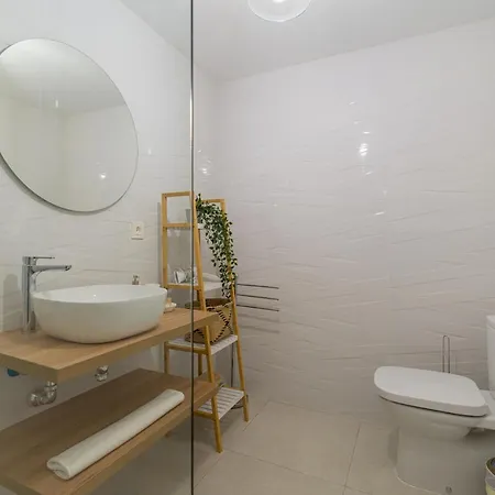 Homeforguest Sunset Senator With Pool And Terrace In Appartement