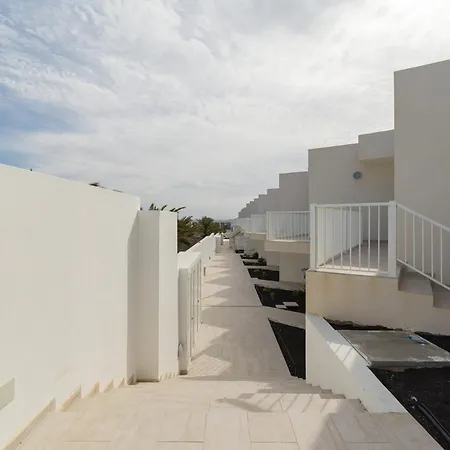 Apartamento Homeforguest Sunset Senator With Pool And Terrace In Costa Teguise