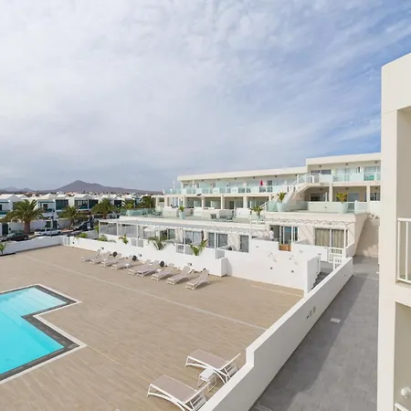 Homeforguest Sunset Senator With Pool And Terrace In * קוסטה טגוויסה