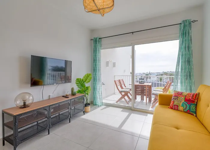 Homeforguest Sunset Senator With Pool And Terrace In Appartamento Costa Teguise