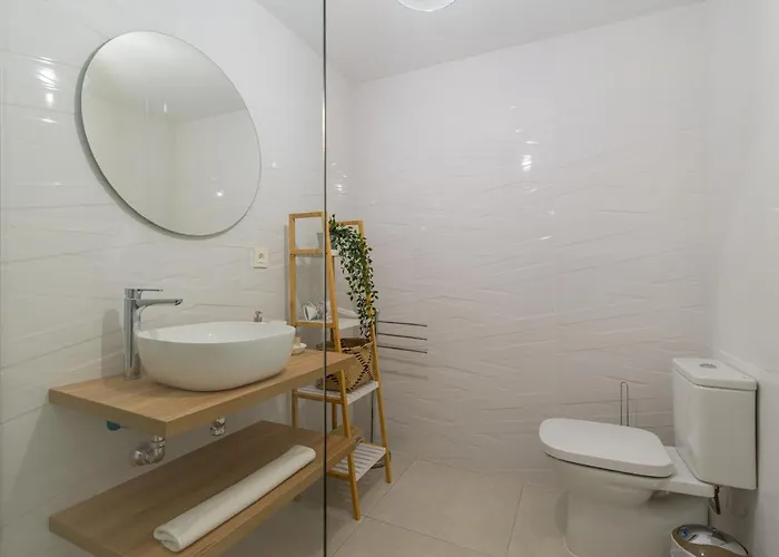 Homeforguest Sunset Senator With Pool And Terrace In Appartamento