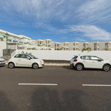 Homeforguest Sunset Senator With Pool And Terrace In *